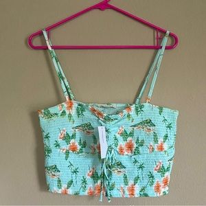 American Eagle Ruched Tropical Print Crop Top 🌺